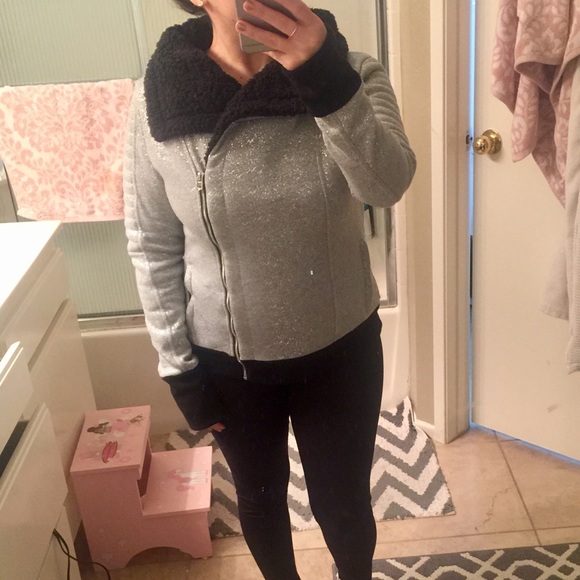 Lorna Jane moto faux sherpa jacket - Picture 7 of 8